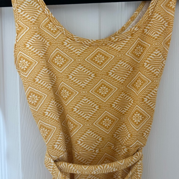 BOUTIQUE Beautiful, soft tank dress by Allthreads. - Picture 2 of 3